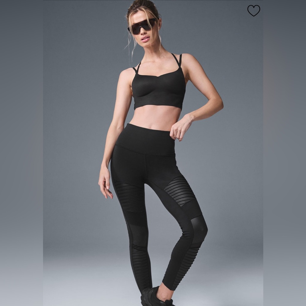 Alo 7/8 High Waist Moto Leggings & Peak Sports Bra Set